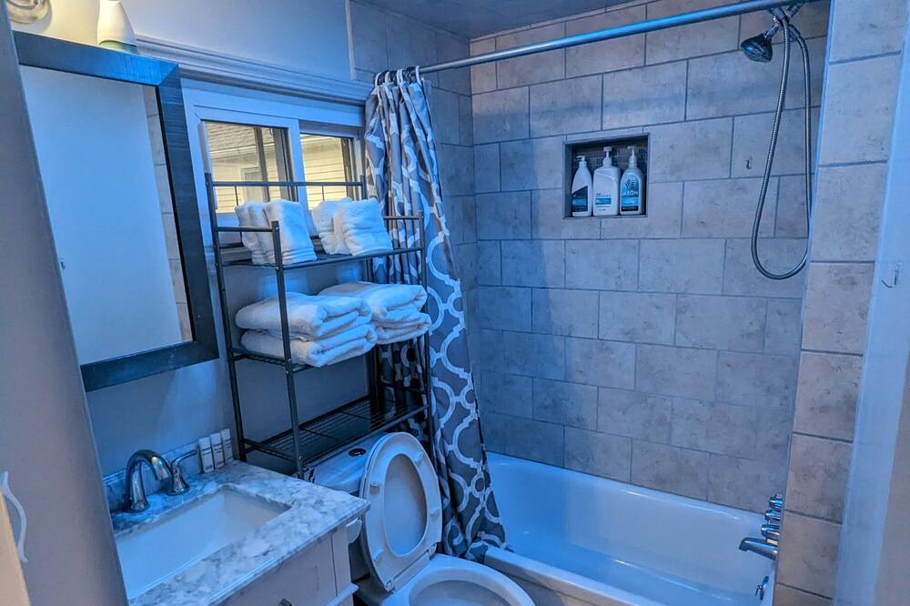 Photo of Bathroom in Oxford