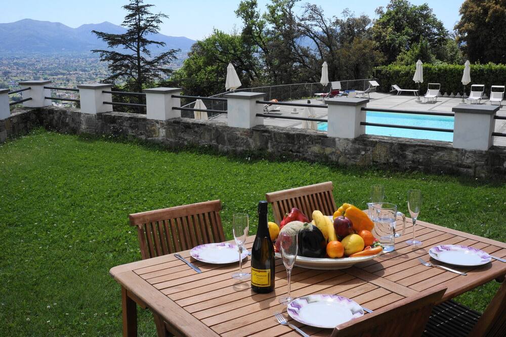 Photo of Patio Balcony in Matraia