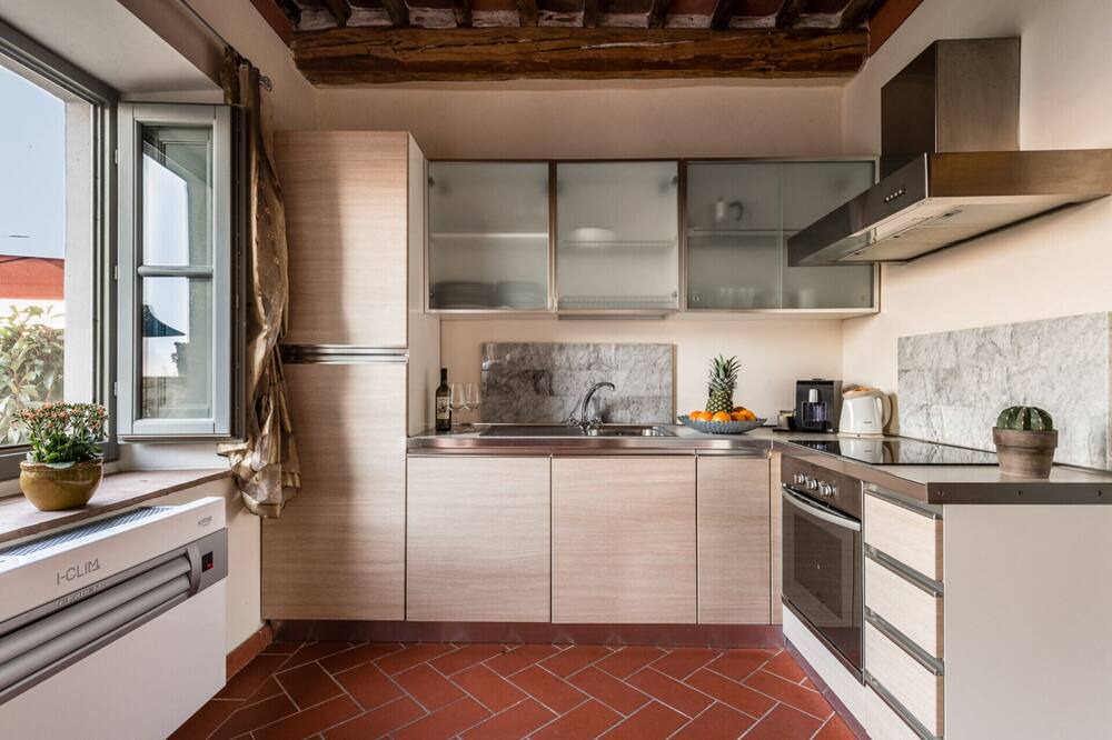 Photo of Kitchen in Matraia