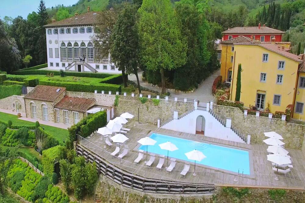 Photo of Outdoor in Matraia