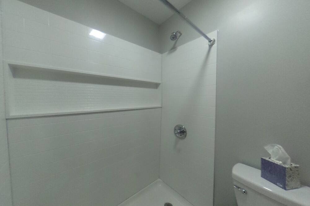 Photo of Bathroom in Whiting