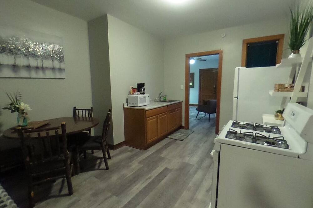 Photo of Kitchen in Whiting