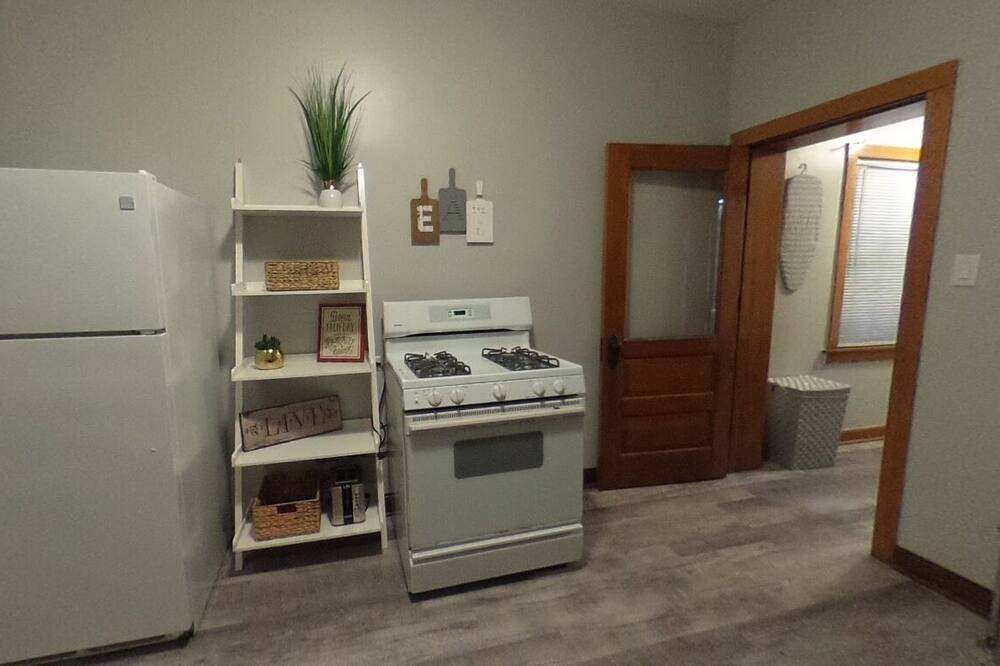 Photo of Kitchen in Whiting