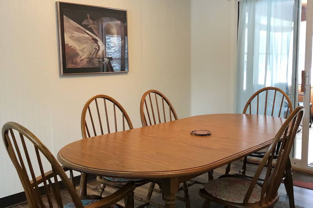 Photo of Kitchen in National Mine