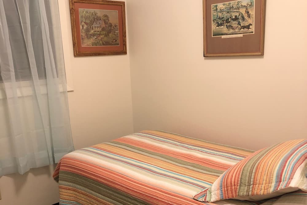 Photo of Bedroom in National Mine