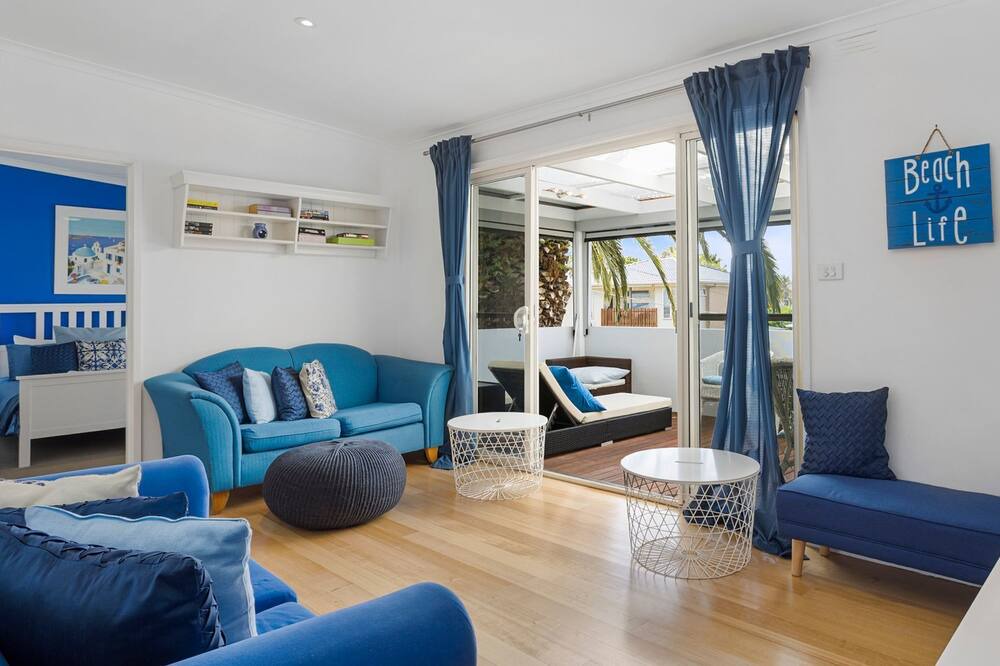 Photo of Livingroom in Safety Beach