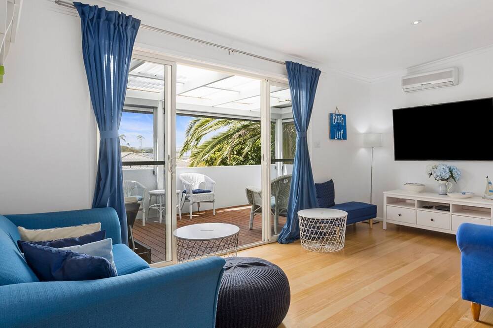 Photo of Livingroom in Safety Beach
