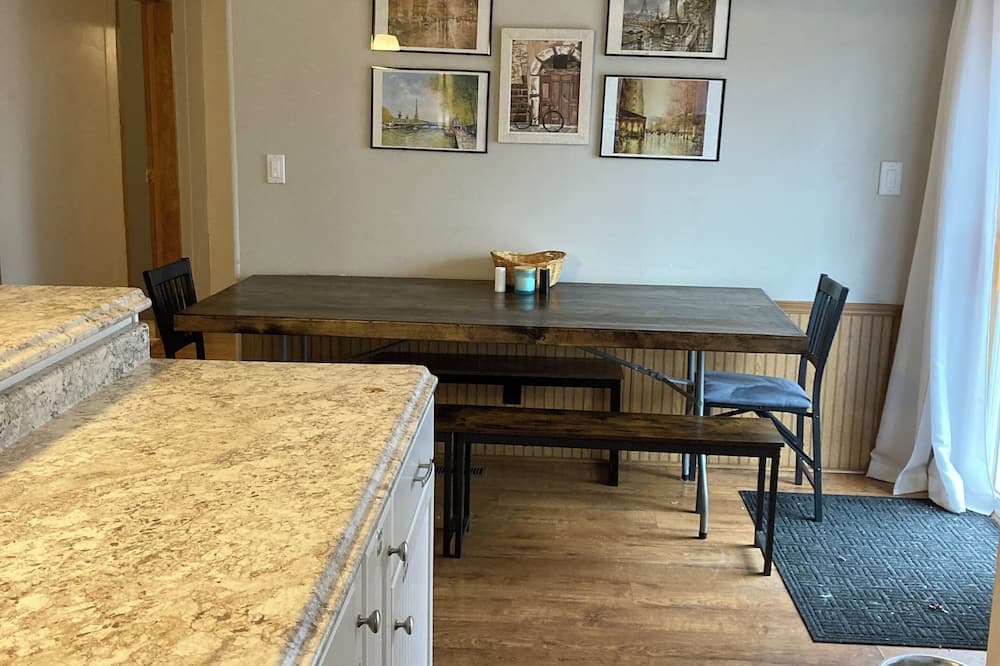 Photo of Kitchen in Abrams