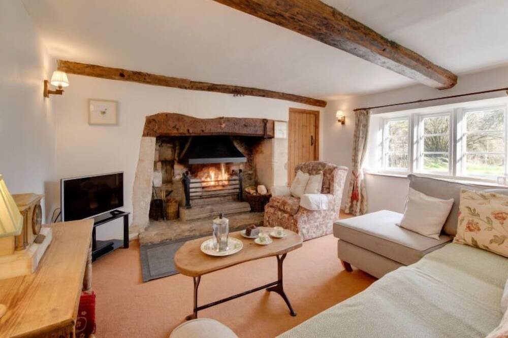 Photo of Livingroom in Slaughterford