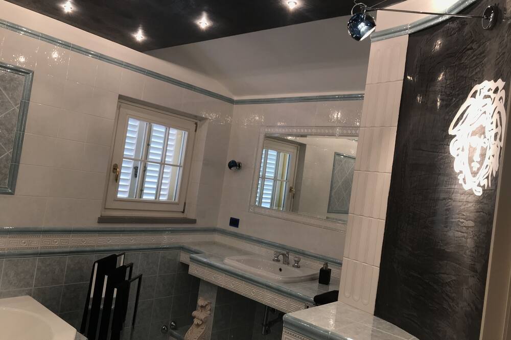 Photo of Bathroom in SantʼAndrea di Compito