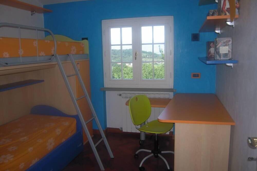 Photo of Bedroom in SantʼAndrea di Compito
