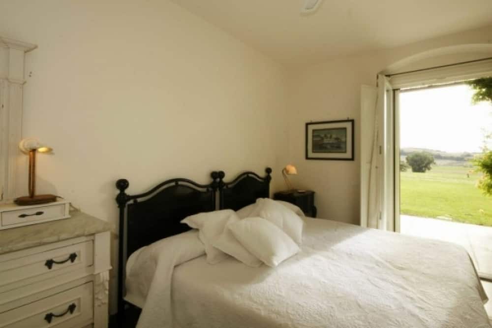 Photo of Bedroom in Capalbio