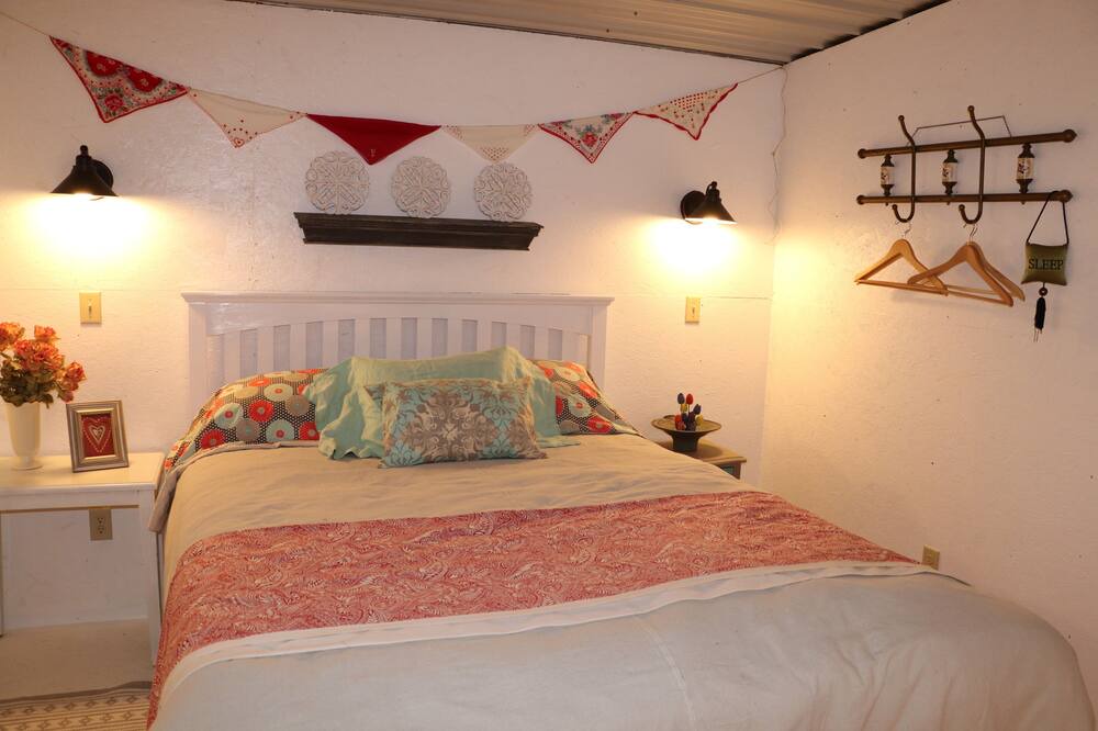 Photo of Bedroom in Sodus
