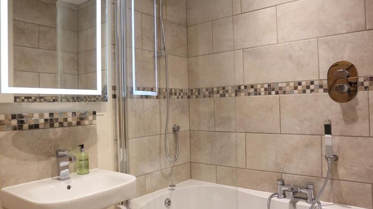 Photo of Bathroom in Wyck Rissington