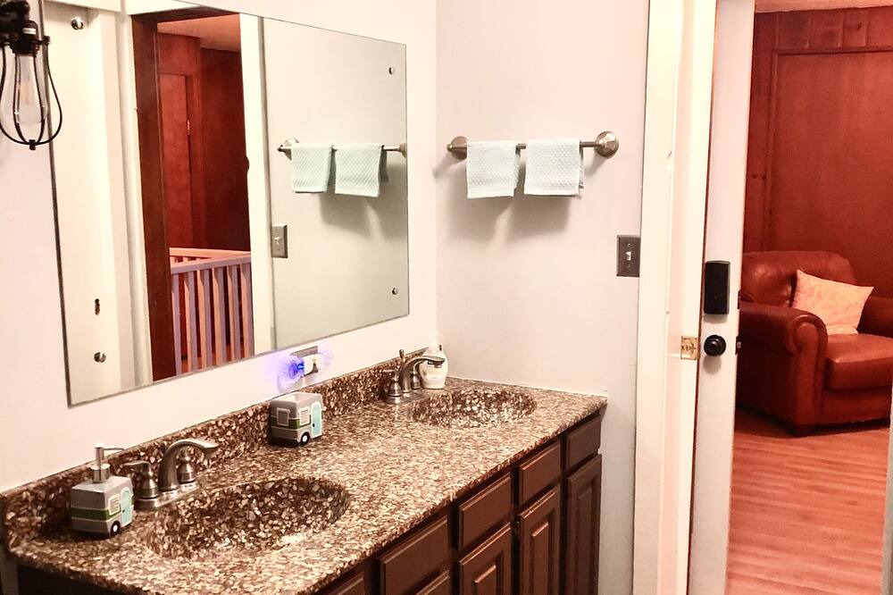 Photo of Bathroom in Battle Creek