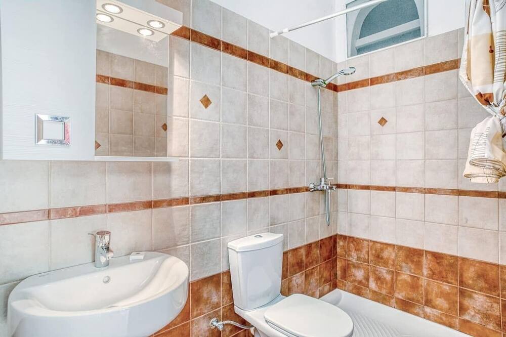 Photo of Bathroom in Agios Georgios Pagon