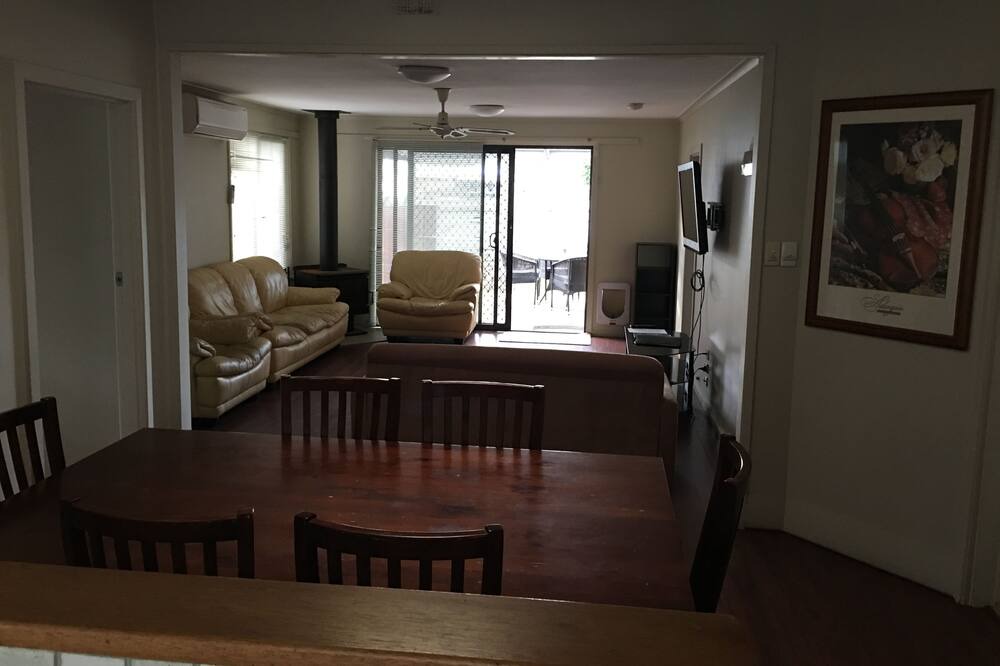 Photo of Livingroom in Lakes Entrance