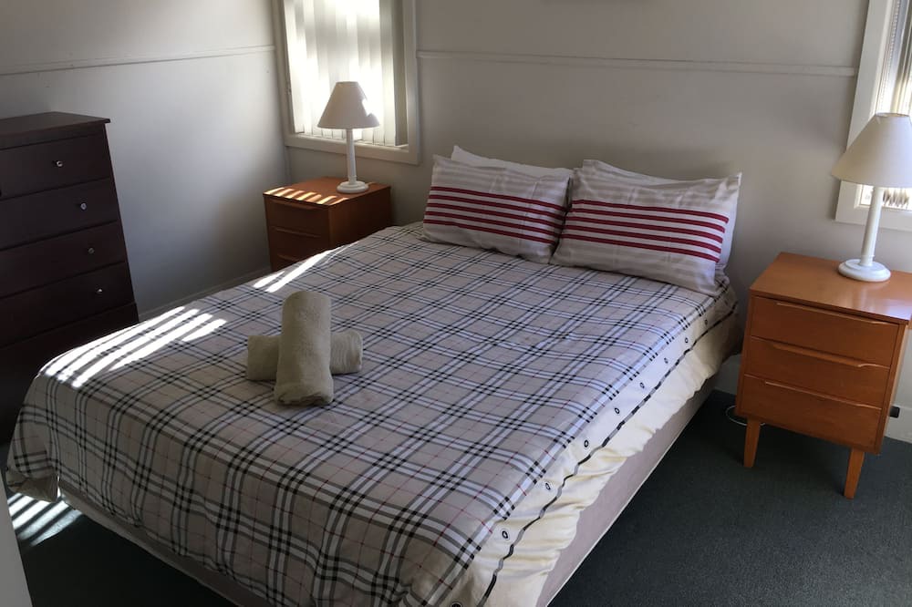 Photo of Bedroom in Lakes Entrance