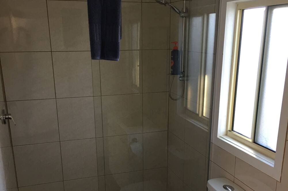 Photo of Bathroom in Lakes Entrance