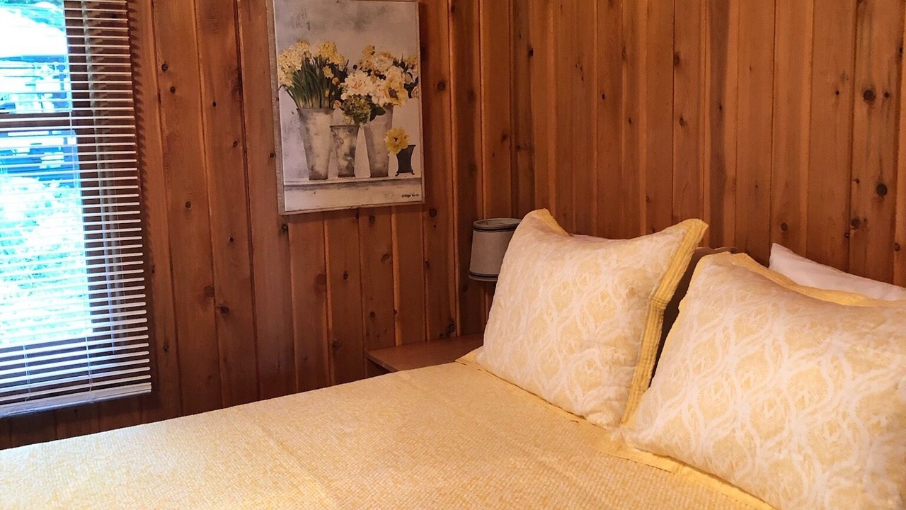 Photo of Bedroom in Mayfield