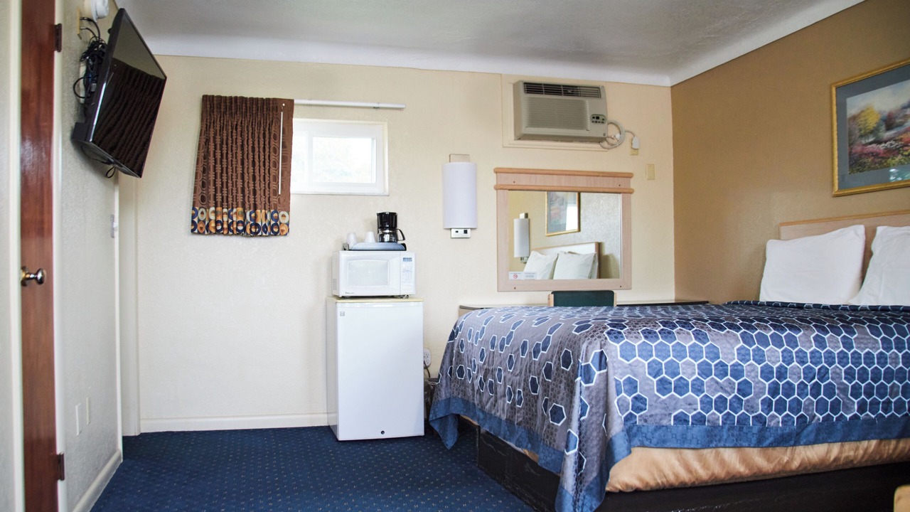 Photo of Bedroom in Lemoyne