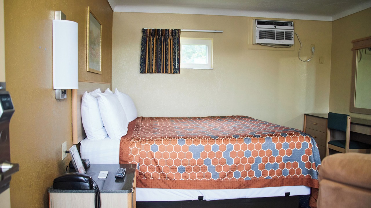 Photo of Bedroom in Lemoyne