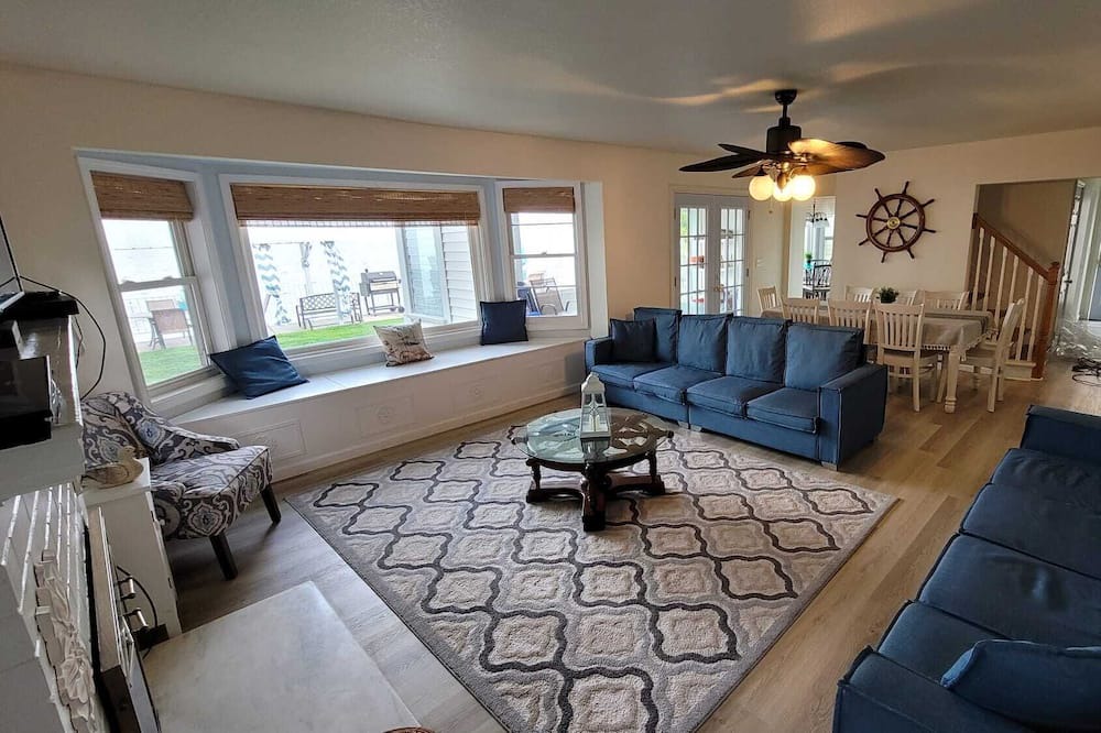 Photo of Livingroom in Stony Point