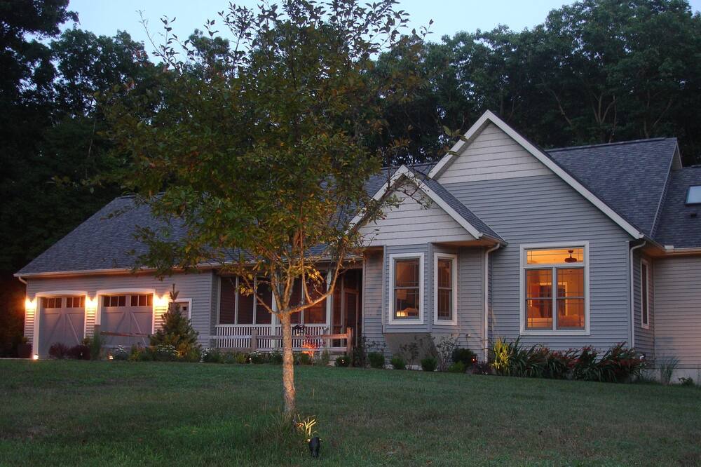 Photo of Outdoor in Covert