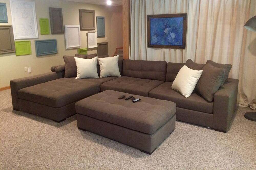 Photo of Livingroom in Covert