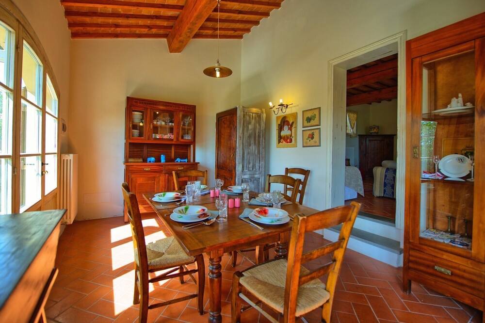 Photo of Livingroom in Montespertoli