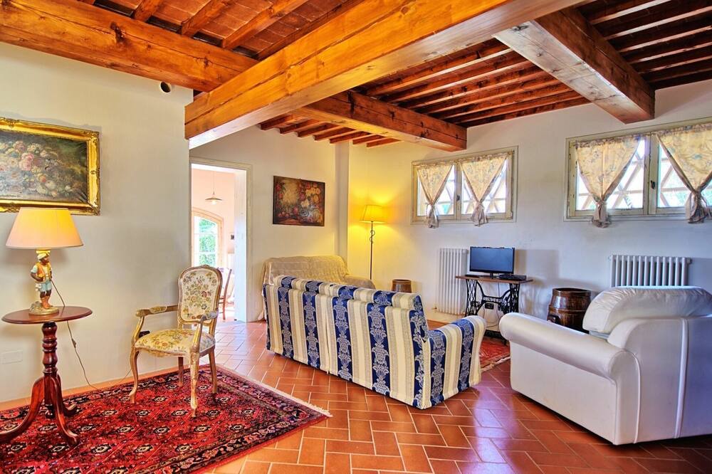Photo of Livingroom in Montespertoli