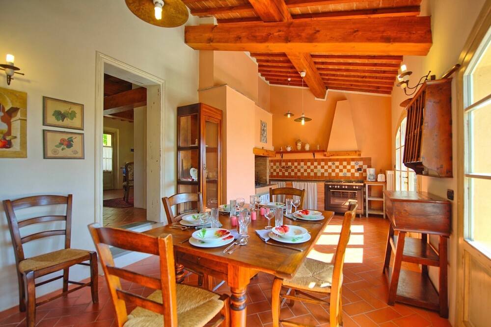 Photo of Livingroom in Montespertoli