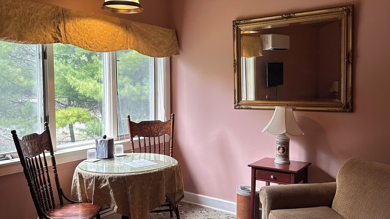 Photo of Bedroom in Glen Arbor