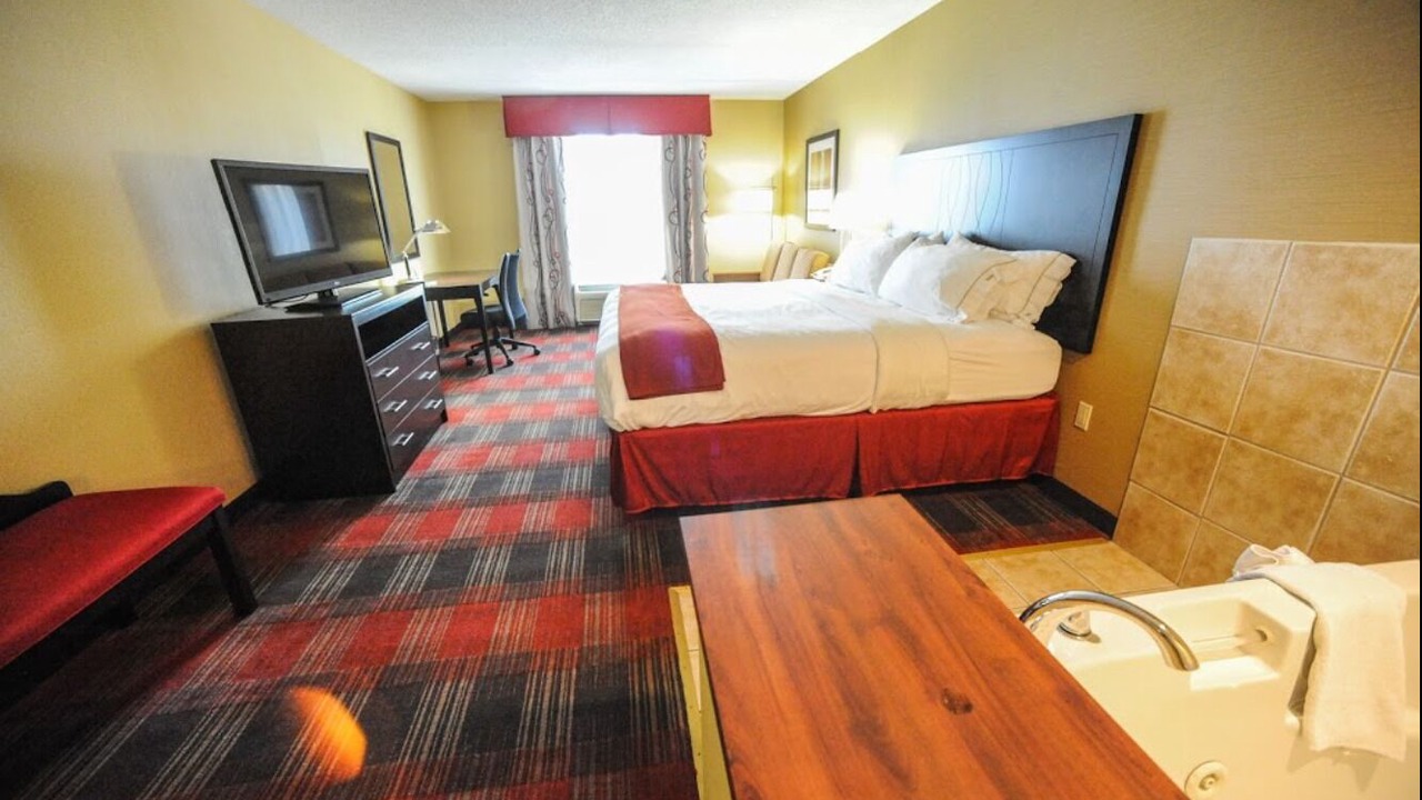 Photo of Bedroom in Bowling Green