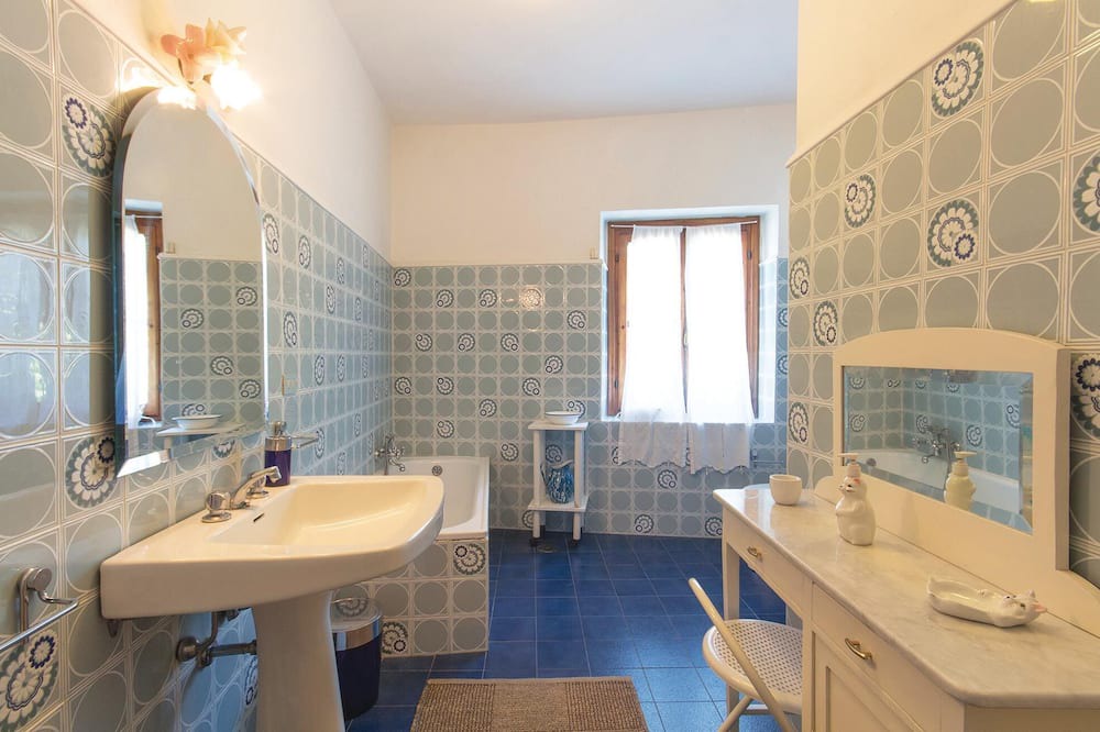 Photo of Bathroom in Borgo San Lorenzo