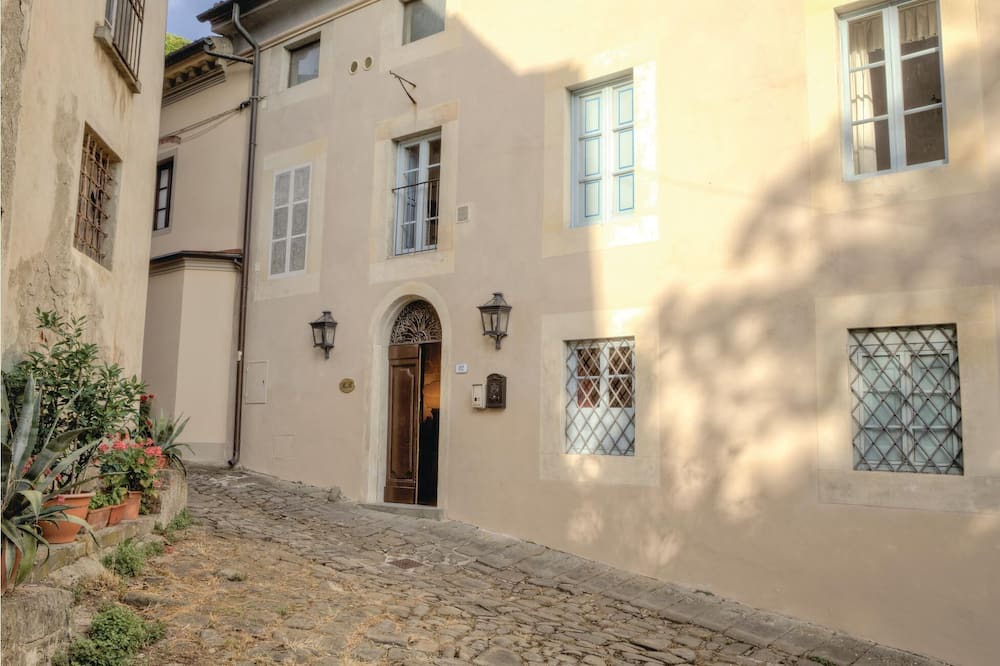 Photo of Outdoor in Giugnano