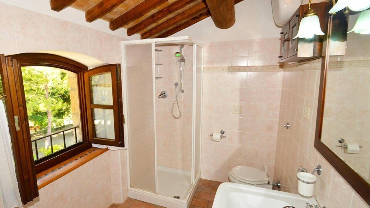 Photo of Bathroom in Acquapendente