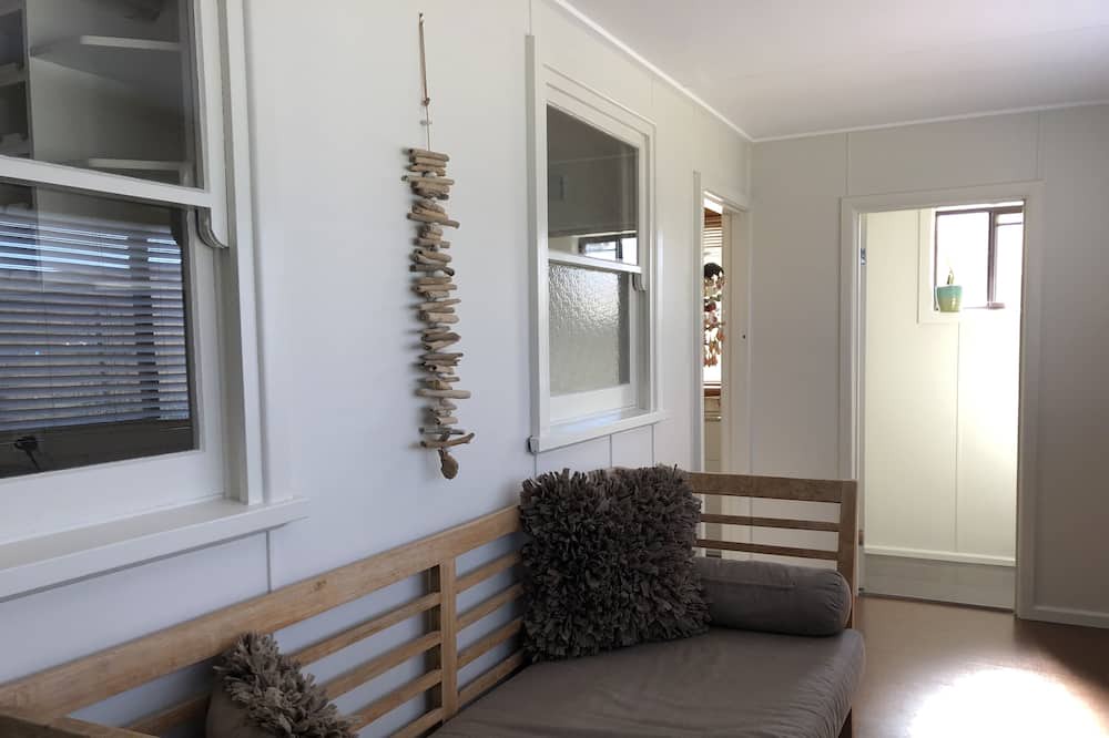 Photo of Livingroom in North Wonthaggi