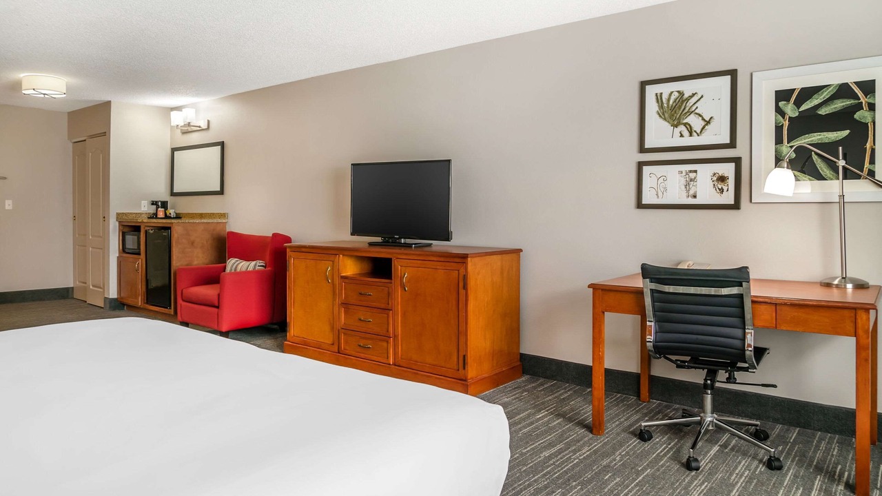 Photo of Bedroom in Rossford