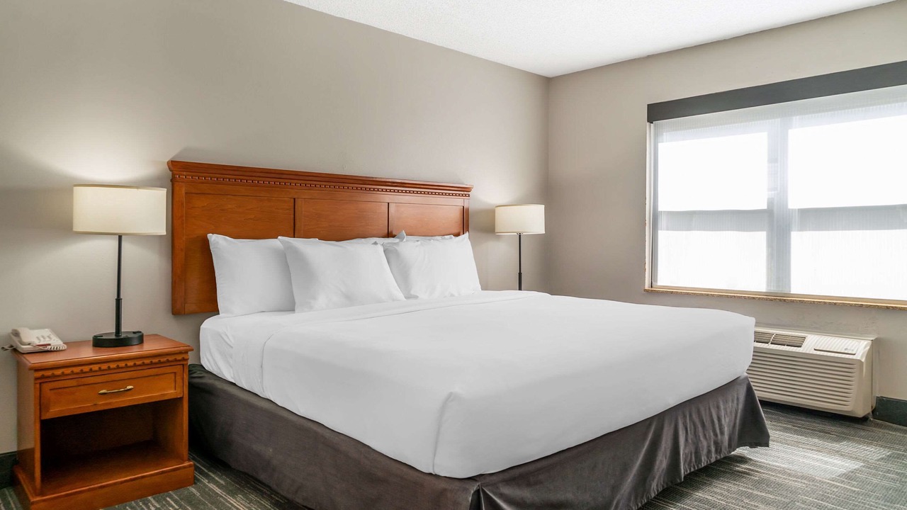 Photo of Bedroom in Rossford