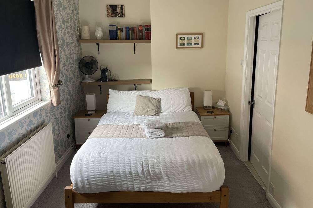 Photo of Bedroom in Lye
