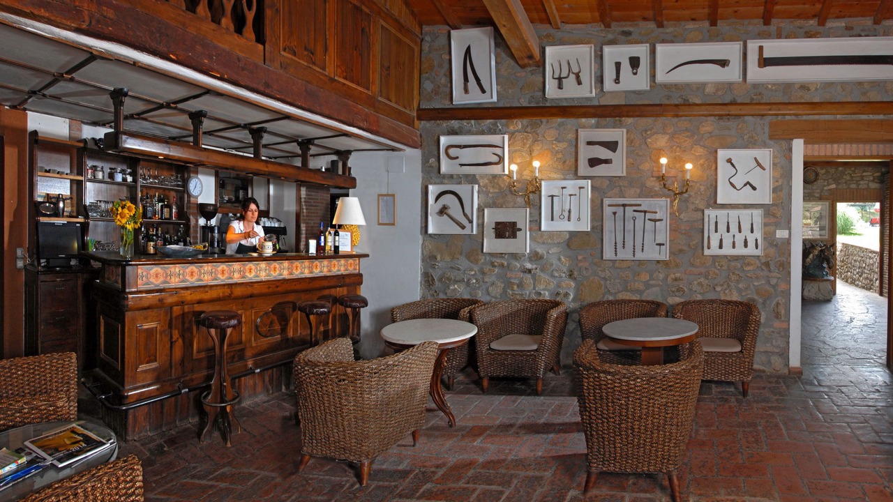 Photo of Others in Ficulle