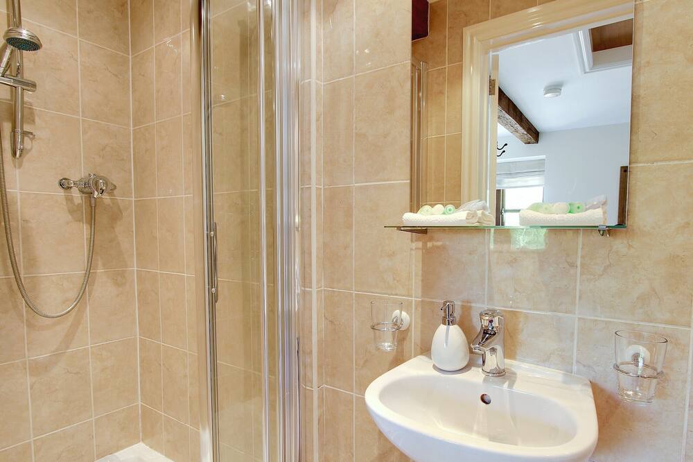 Photo of Bathroom in Lydney