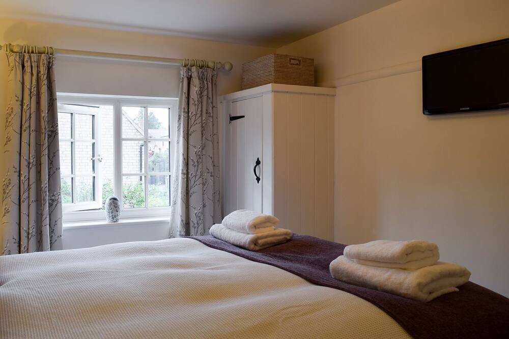 Photo of Bedroom in Snitterfield