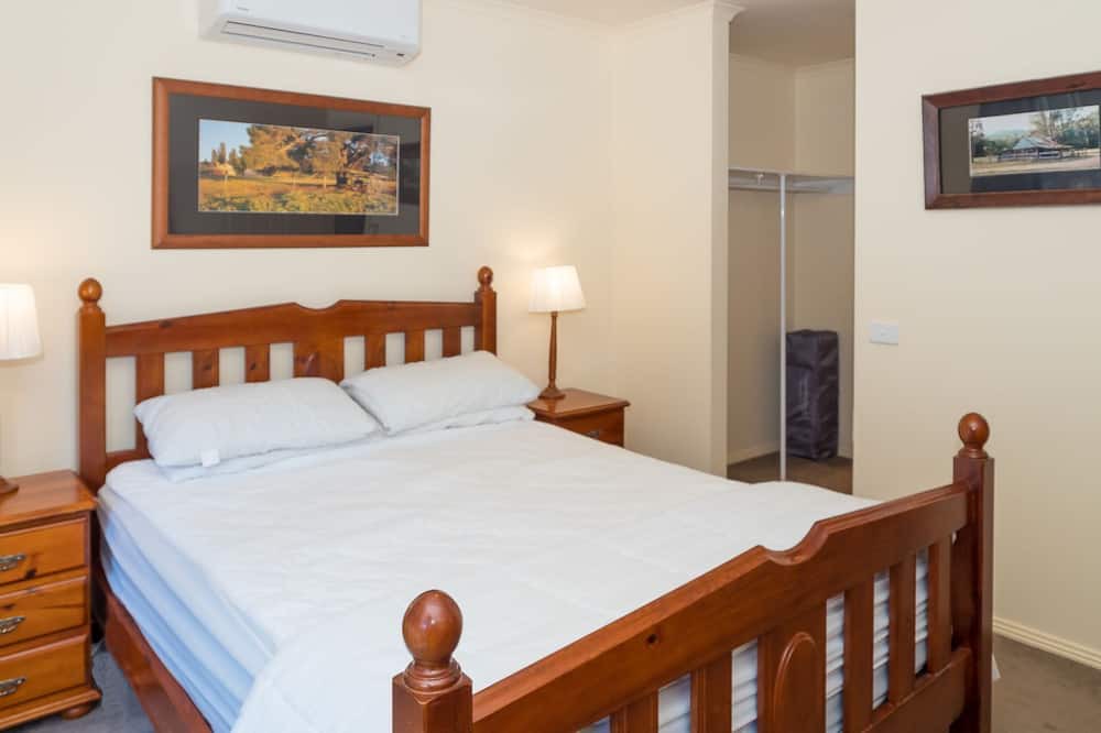 Photo of Bedroom in Buxton