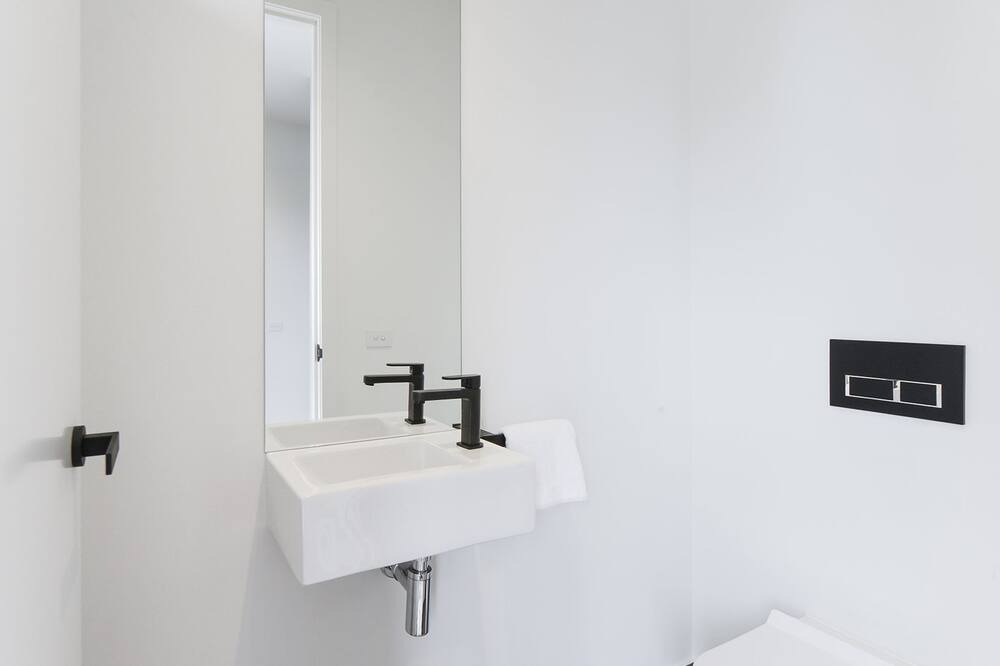 Photo of Bathroom in Murrumbeena