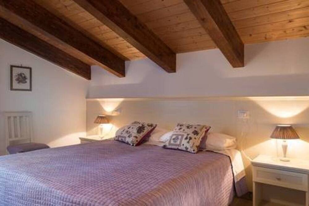 Photo of Bedroom in Valfabbrica