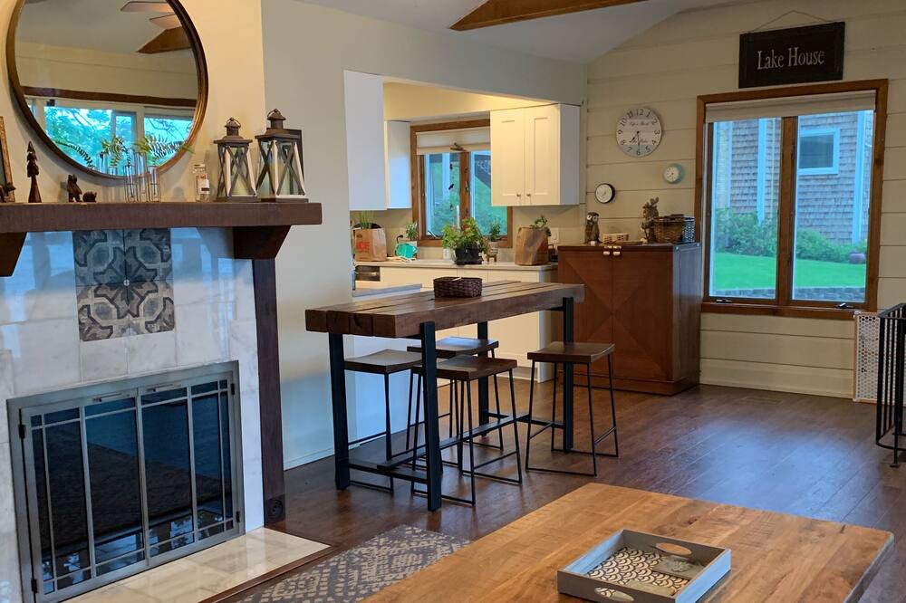 Photo of Livingroom in Twin Lakes