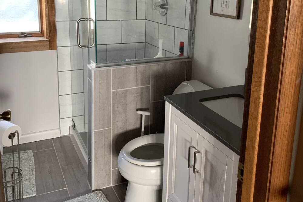 Photo of Bathroom in Twin Lakes