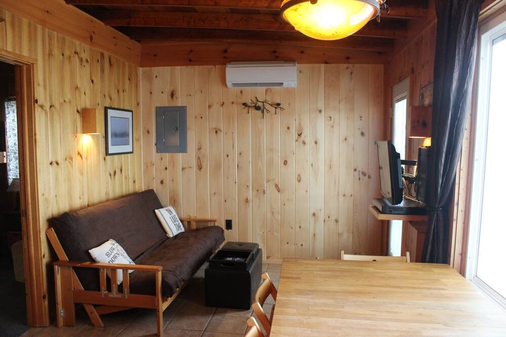 Photo of Livingroom in Lake Township